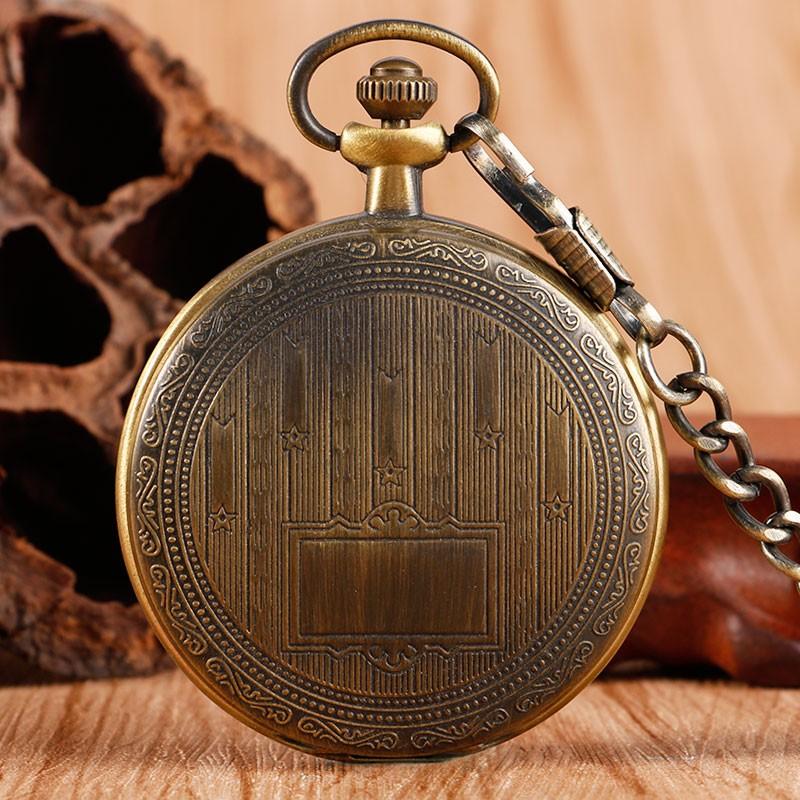 Montre à gousset mecanique à remontage manuel et chiffres classiques Ma montre à gousset