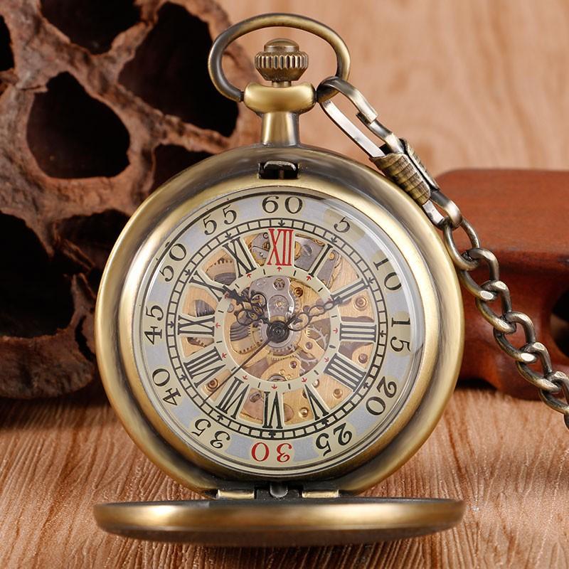 Montre à gousset mecanique à remontage manuel et chiffres classiques Ma montre à gousset