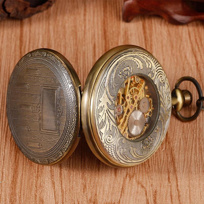 Montre à gousset mecanique à remontage manuel et chiffres classiques Ma montre à gousset